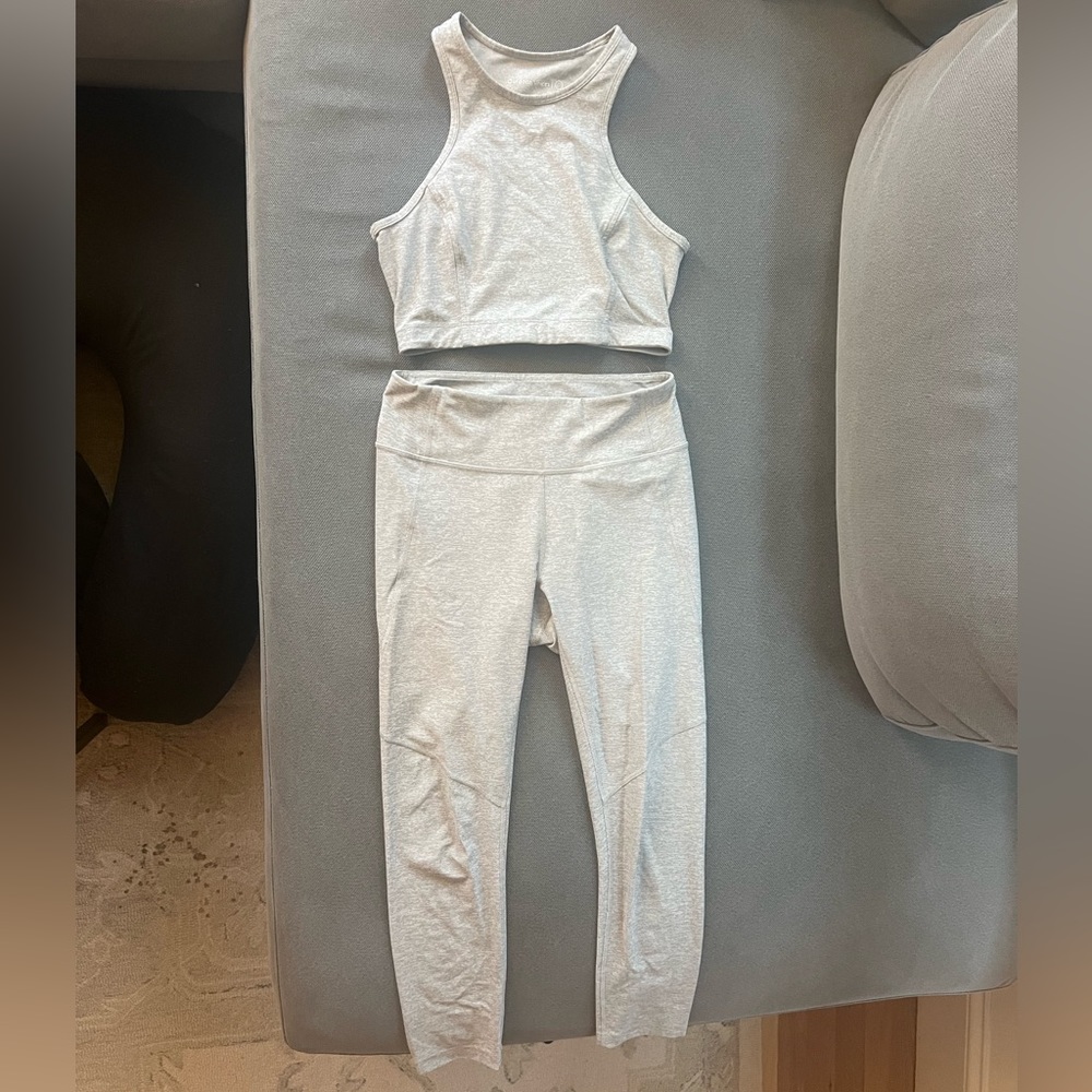 Outdoor Voices Workout Set (Size S)